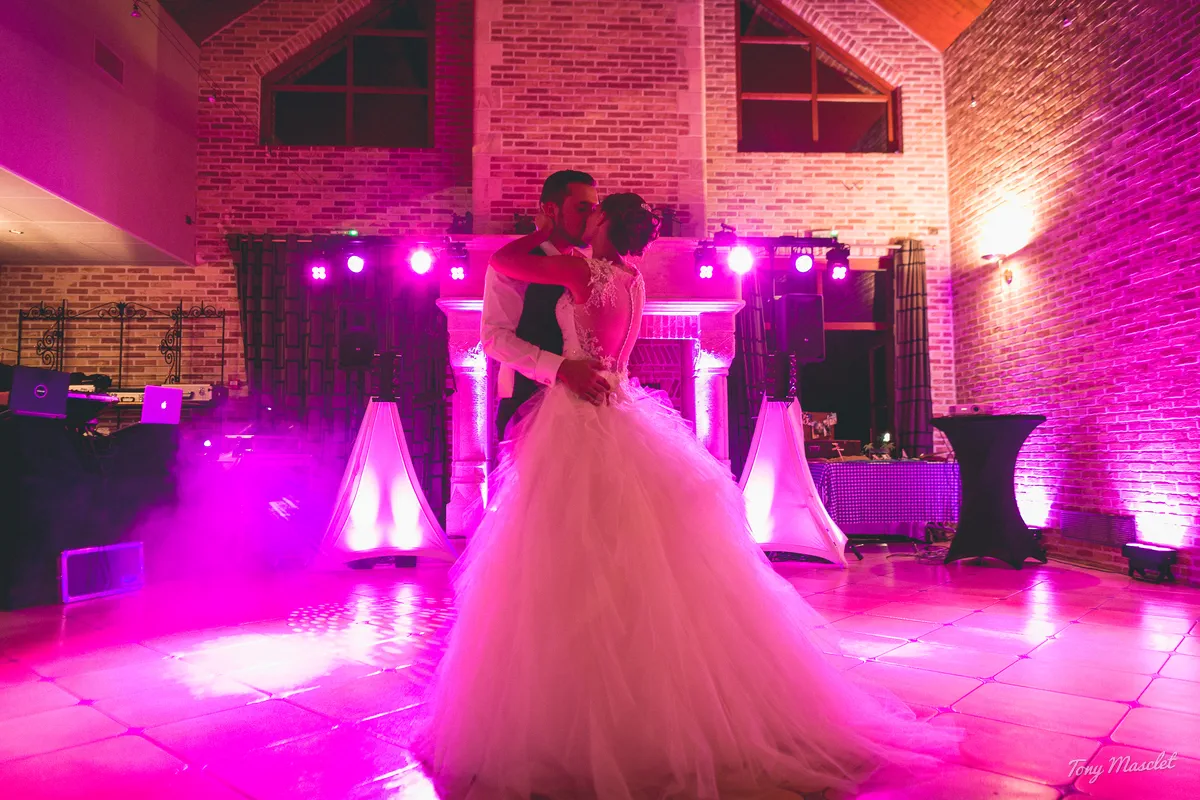 Photographe mariage Nieppe – ouverture de bal des mariés au Clos du Bac